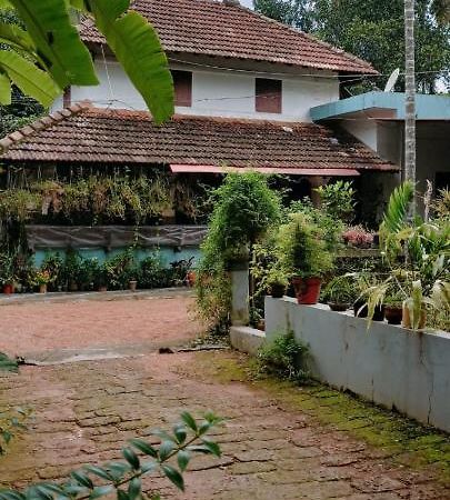Kenoth Thaliyil Mana, Heritage Homestay Payyannur Экстерьер фото