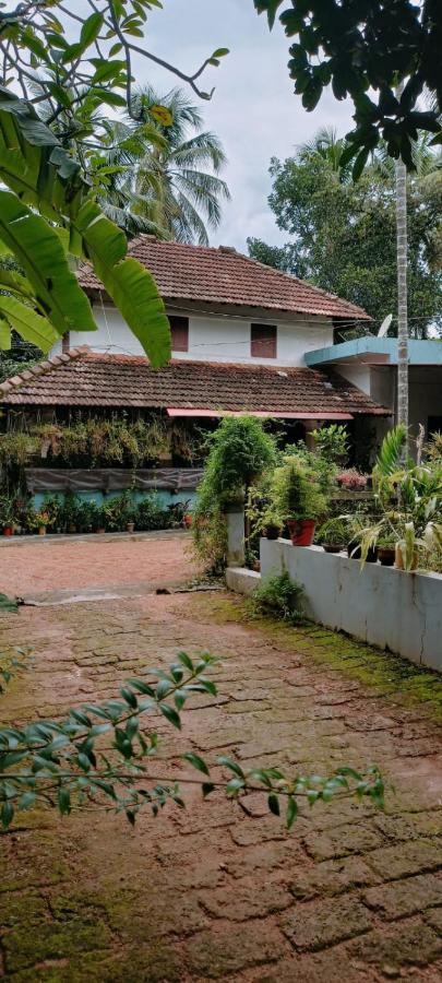 Kenoth Thaliyil Mana, Heritage Homestay Payyannur Экстерьер фото