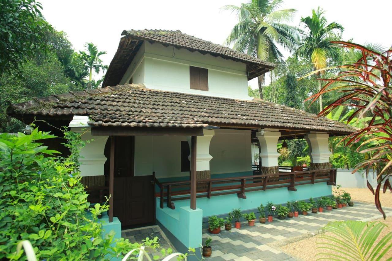 Kenoth Thaliyil Mana, Heritage Homestay Payyannur Экстерьер фото
